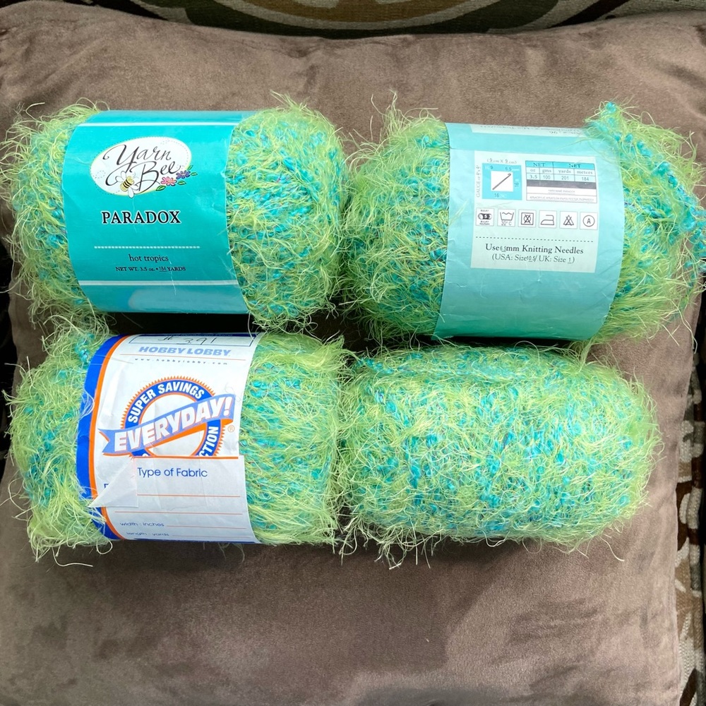 Yarn Bee Paradox Novety Yarn 6 skeins